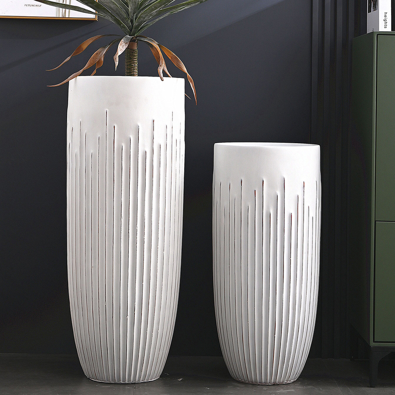 Wholesale Tall Indoor Plant Pots with Chafing Effect for Commercial Building