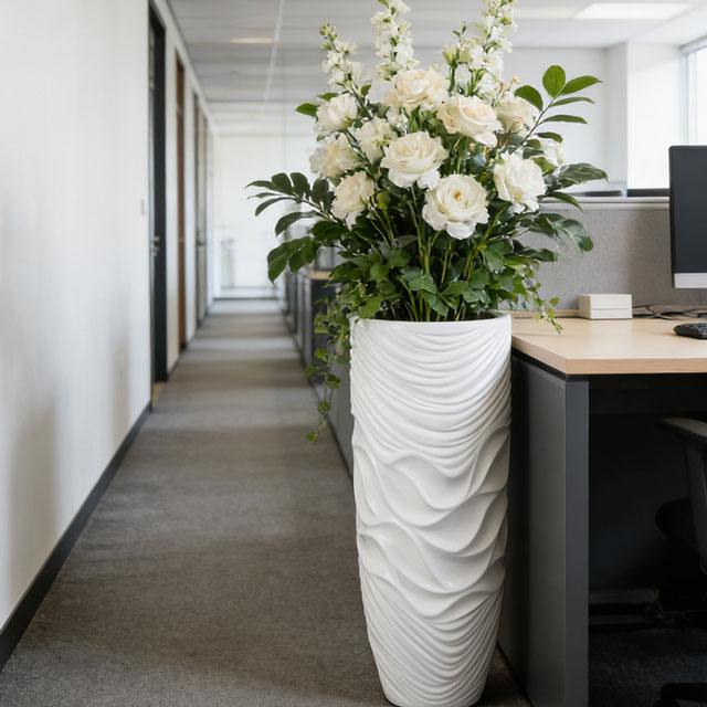 Ripple Shape Glossy White Morden Fiberglass Plant Pot for Home Decoration 