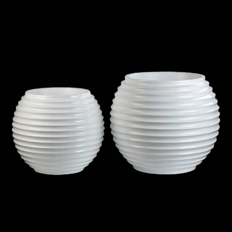 Durable Quality Nordic Glossy White Ball Shape Fiberglass Table Flower Pots