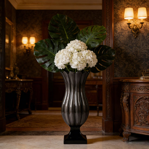 Black Flower Shaped Planting Planter for Office Decoration 