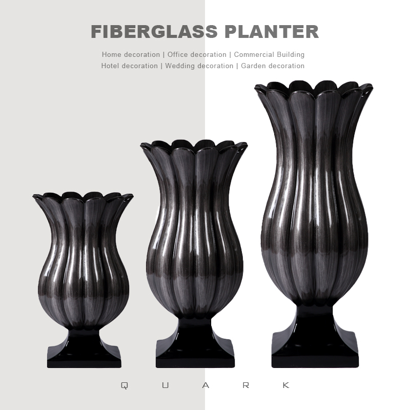 Black Flower Shaped Planting Planter for Office Decoration 