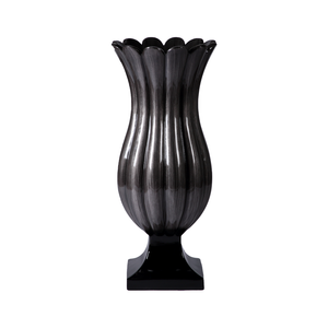 Black Flower Shaped Planting Planter for Garden Decoration 