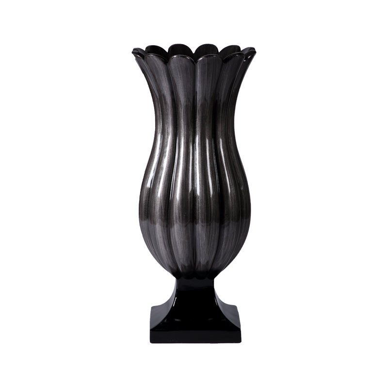 Black Flower Shaped Planting Planter for Garden Decoration 